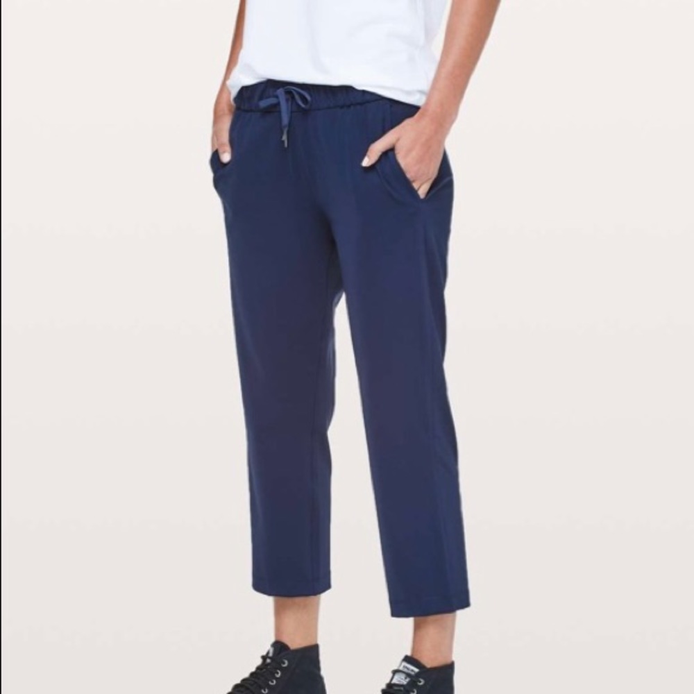 Lululemon On the Fly Crop